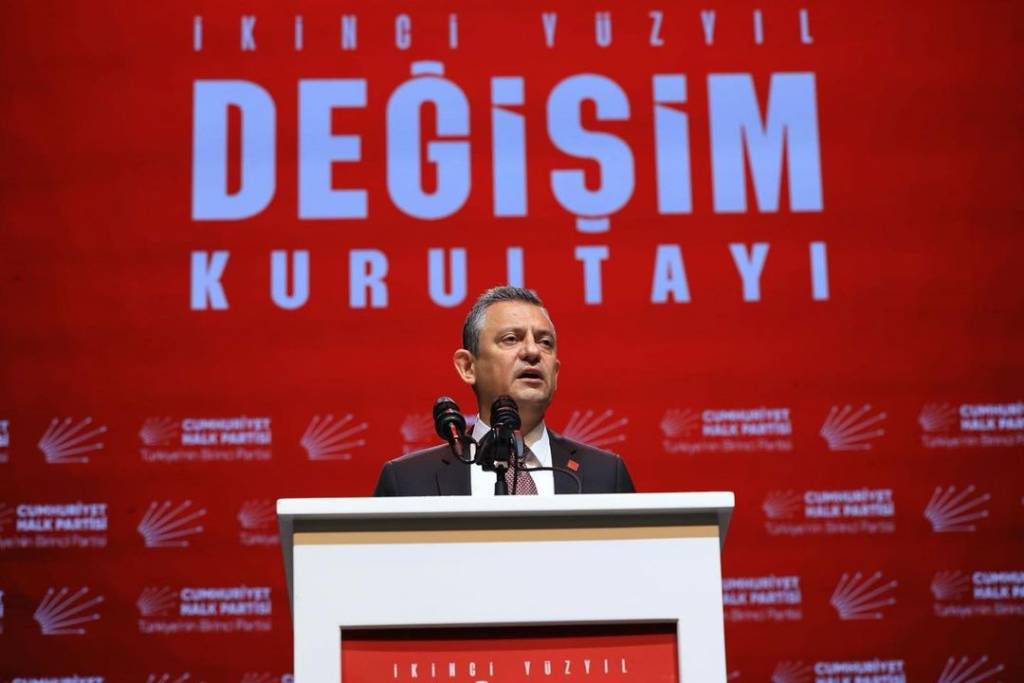 Ekrem İmamoğlu: CHP İkinci Yüzyıl Değişim Kurultayı Başladı