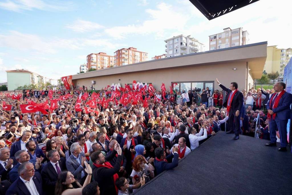 Ekrem İmamoğlu Tokat'ta Hemşehrileriyle Buluştu