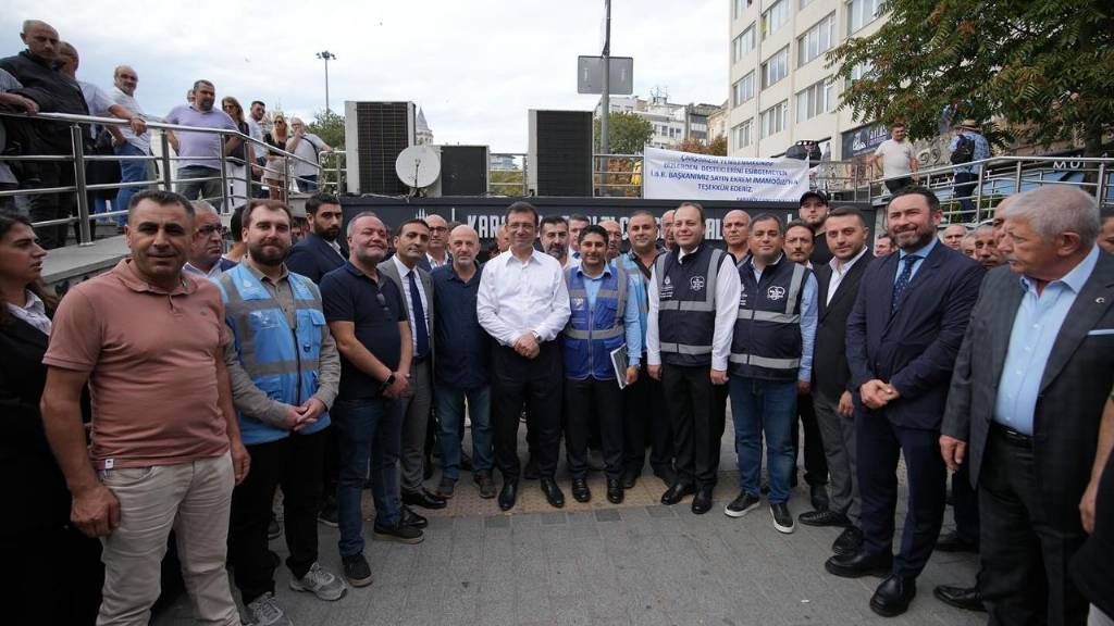 Karaköy'de Yaya Trafiği İçin Yenileme Çalışmaları Tamamlandı